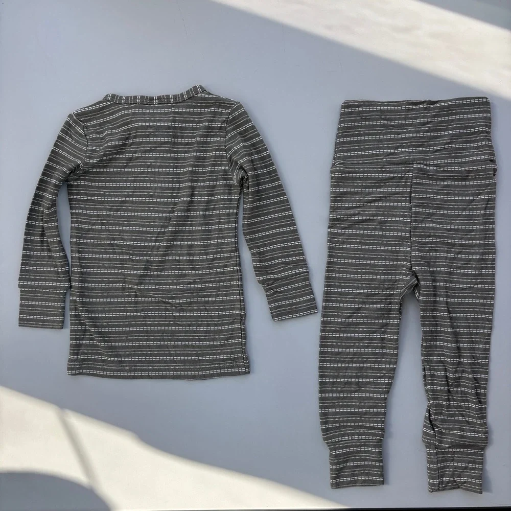 Lou Lou & Company Easton Top & Bottom Set Size 6-12M Easton Printed Gray Striped